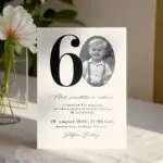 Pozvánka na 60. narodeniny s veľkým číslom 60, retro fotografiou a elegantným dizajnom.